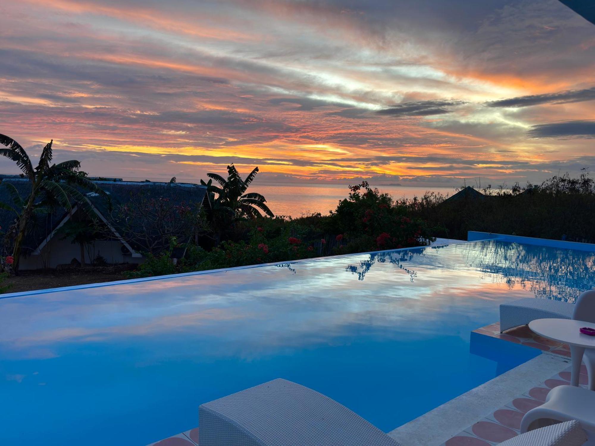 Henyuan Resort Siquijor Exterior photo