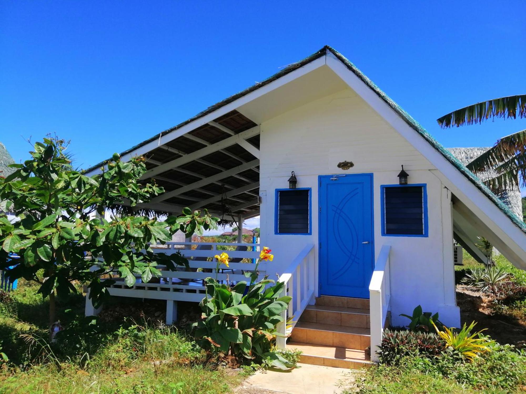 Henyuan Resort Siquijor Exterior photo